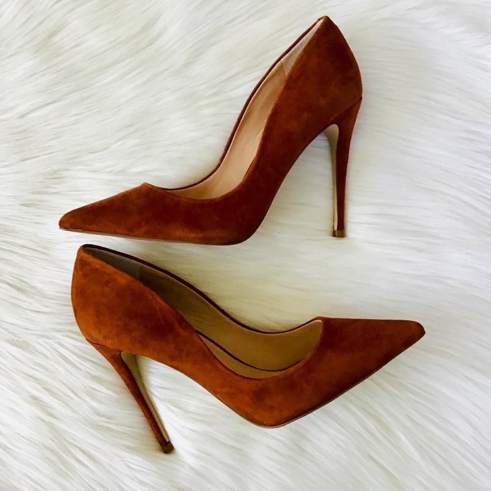 STEVE MADDEN Suede Pumps - Picture 4 of 8